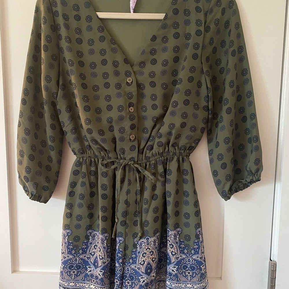 Brand New Francesca’s Deep Green 3 quarter Sleeve Romper size XS